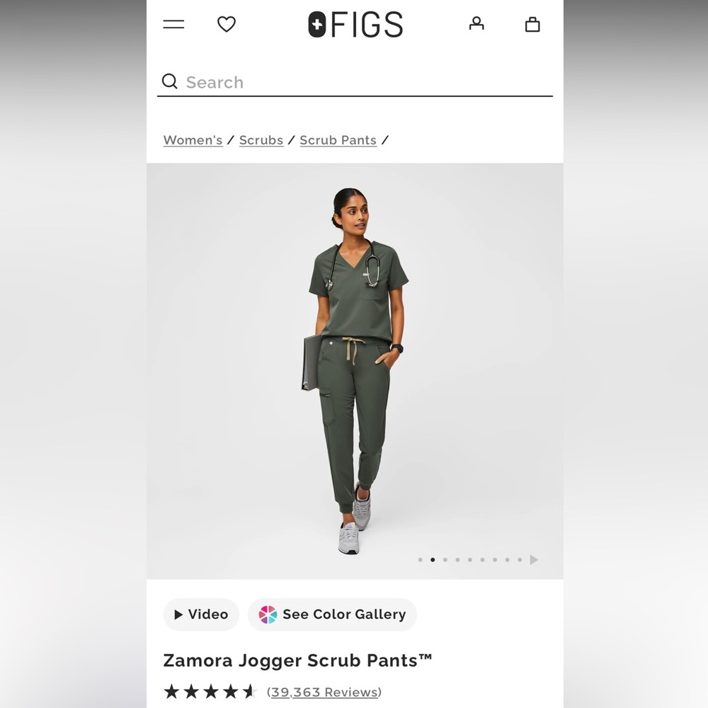 FIGS Women's Scrub Set